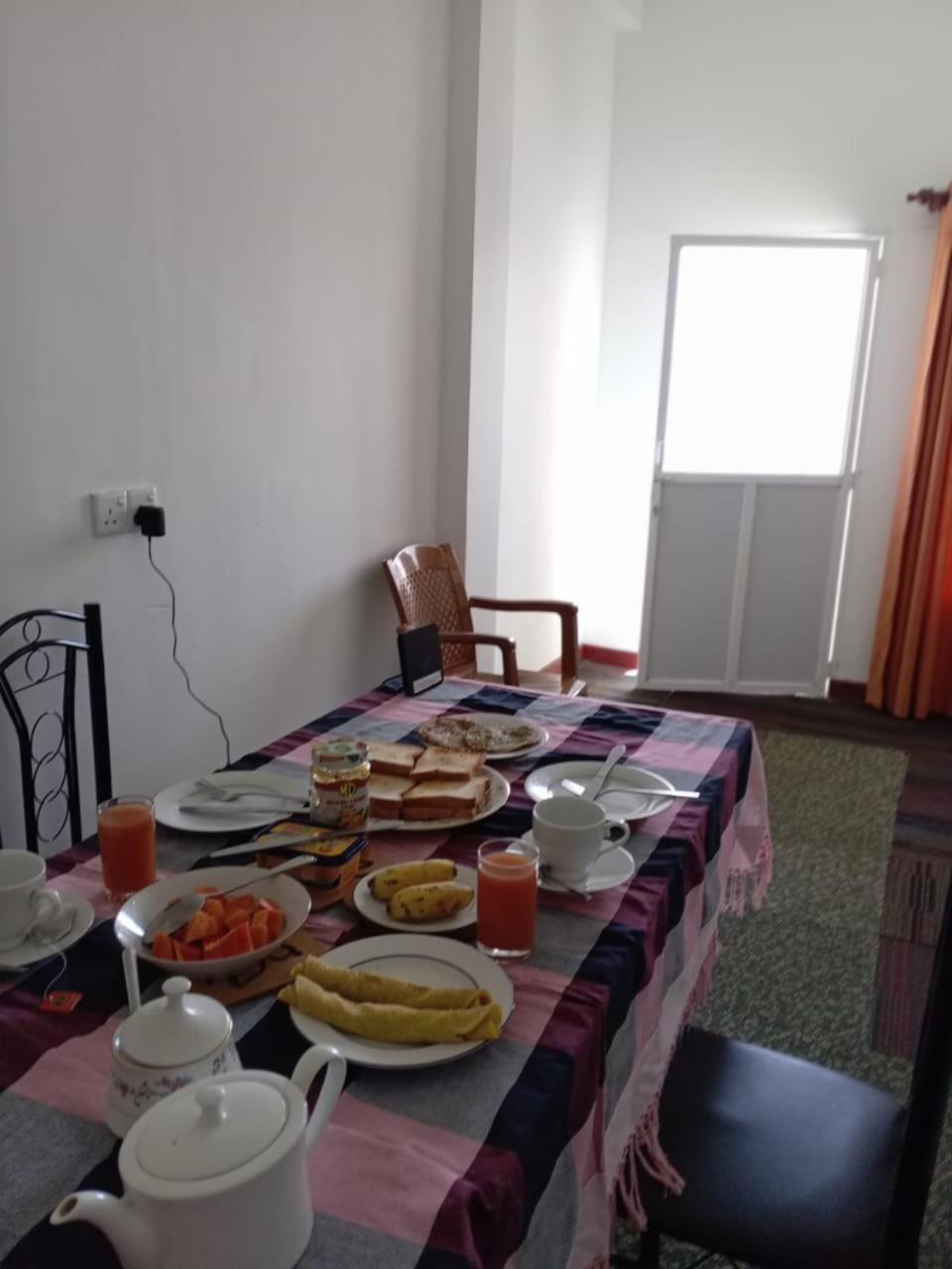 Frosty Heaven Guest House Nuwara Eliya Exterior foto